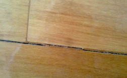 实木地板有裂纹（实木地板有裂纹是质量问题吗）