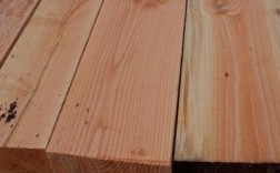 实木三层一般在什么价位？回收红松木底板