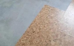 软木地板的打理（软木地板是怎么做的）