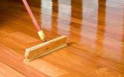 强化木地板如何清洁（强化木地板如何清洁和保养视频）