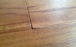 实木地板缝隙（实木地板缝隙越来越大怎么修复）