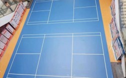 羽毛球场拼装地板（羽毛球场的地板是用什么材料弄的）