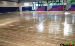 篮球场运动木地板安装（蓝球场木地板安装视频）