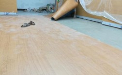 室内卷材地板（卷材pvc地板铺装视频）