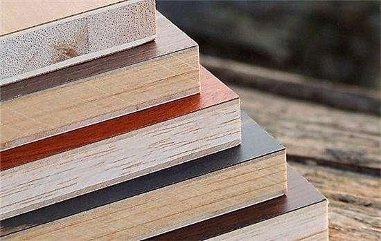 实木颗粒板和多层实木板寿命？木房子寿命一般是多少年-图2