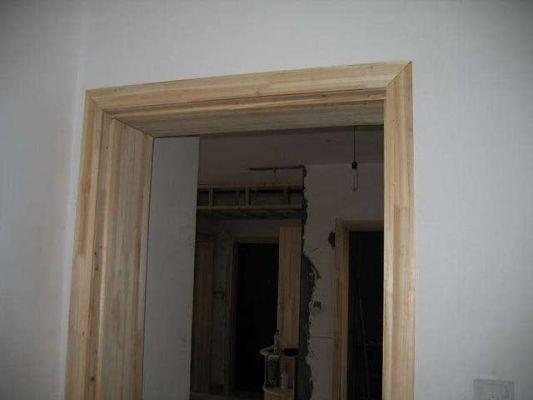 门套一般一般用哪几种材料做？杉木板做门套-图3