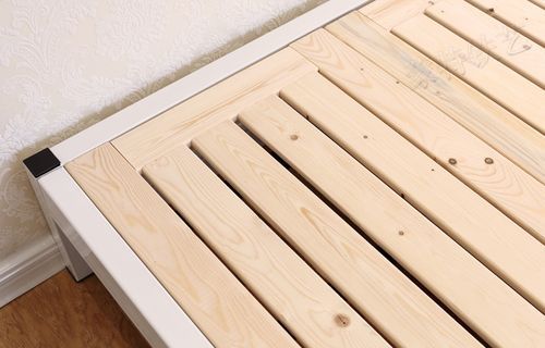 床板榉木和松木哪个好？松木床板
