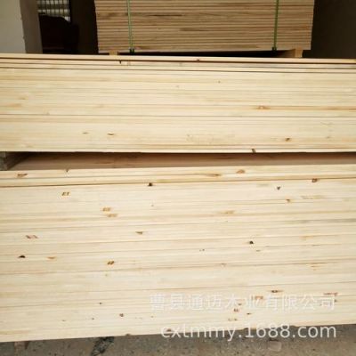 杨木和松木哪种板材好？松木板材厂家-图2