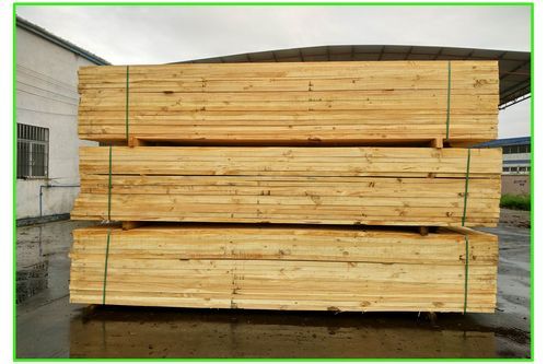 东北松木板材一立方多少吨？东北松木材价格-图1