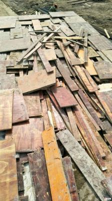 哪里有收大量碎木料的地方？木料板材收购-图1