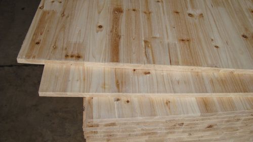 杉木芯齿接板和多层实木板哪个好？杉木贴面板-图2