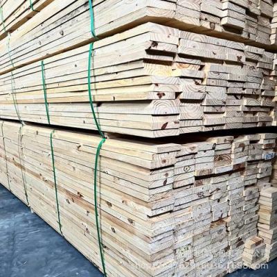 密度板厂用木头价格？松木旧木板价格-图3