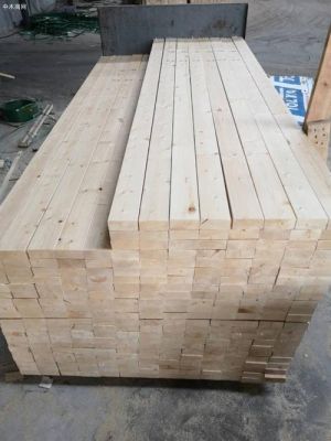 工地里的木头是什么？加松木材进口-图2