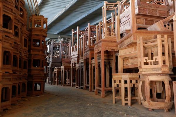 长沙最大的红木家具市场？云南瑞丽木料厂-图1