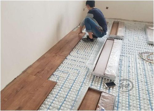 木地板地暖安装（木地板安装地暖的工序是怎样的?）-图1
