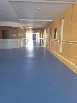 医院PVC地板施工（医院pvc地板的做法）-图2