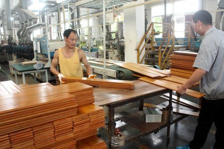 中国最大的木地板厂（中国最大的木地板生产）-图3