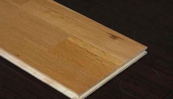 实木复合地板保养方法（实木复合地板的保养方法）-图1