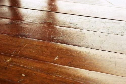 木地板凹痕（木地板凹痕修复）-图2