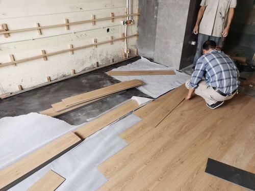 木地板的施工工艺（木地板的施工工艺视频）-图2