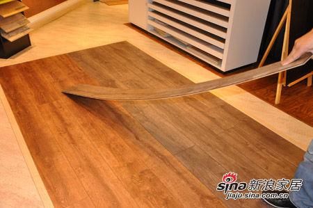 弯曲的木地板（弯曲的木地板叫什么）-图2