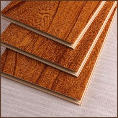 金刚板和木地板的区别（金刚板地板是什么材质）-图2