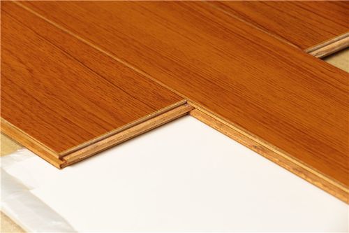 实木复合地板型号（实木复合地板型号和规格）-图1