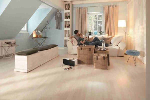榉木地板和橡木地板哪个好（榉木和橡木哪个好做家具时各自的优缺点）-图2