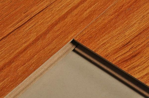 强化木地板实木地板（强化地板和实木地板的视频）-图3