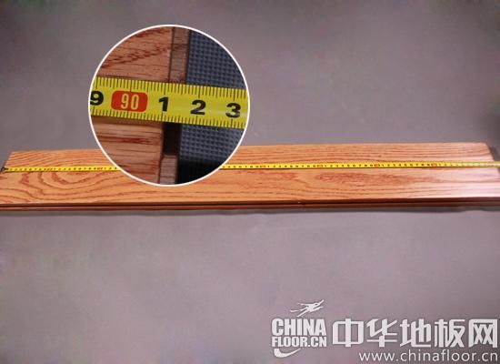 木地板标准厚度（木地板正常厚度是多少）-图1