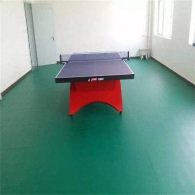 乒乓球木地板（乒乓球木地板沾水防滑吗）-图2