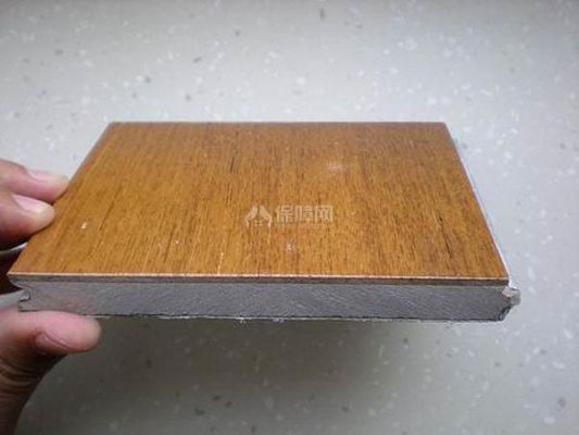 强化地板实木地板厚度（强化木地板标准厚度）-图2