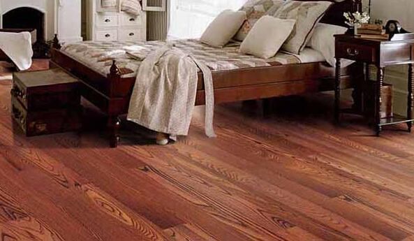 实木地板还是实木复合地板（实木地板还是实木复合地板好）-图2