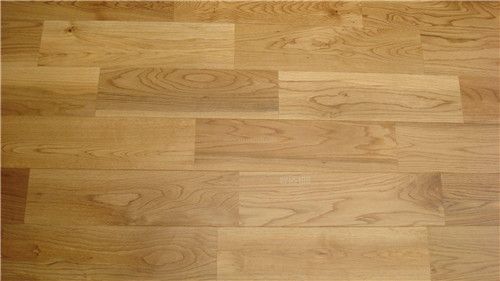 原木地板和复合地板（原木地板和复合地板的区别）-图1