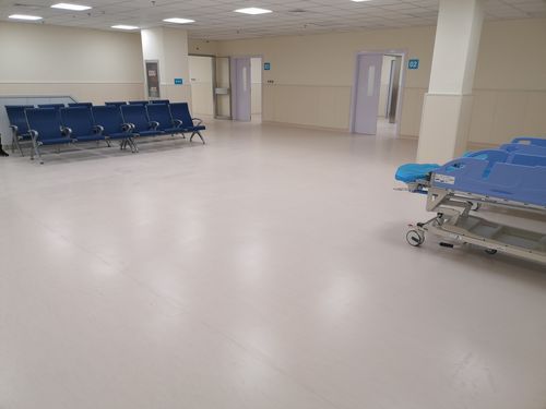 专业医院用地板（医院的地板适合家用吗）-图1