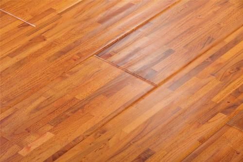 刺愧木地板（刺槐地板的优点和缺点）-图2