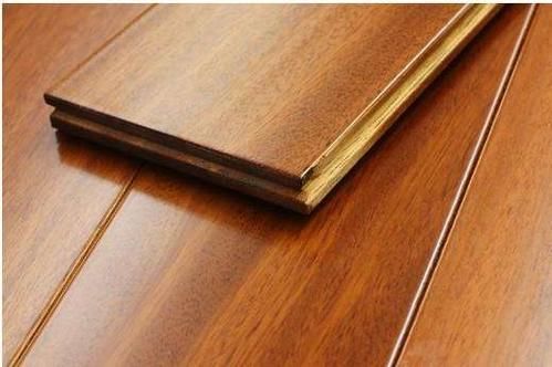 强化木地板和实木地板（强化木地板和实木地板有什么区别）-图1