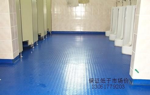 pvc橡塑地板（pvc橡塑地板用什么胶水铺在淋浴房）